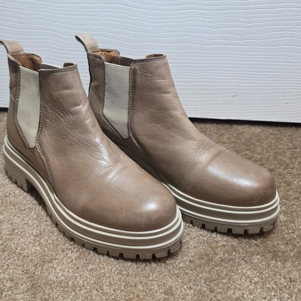 Miz MOOZ Levona Leather Beige Chelsea Ankle boots sz EU 36